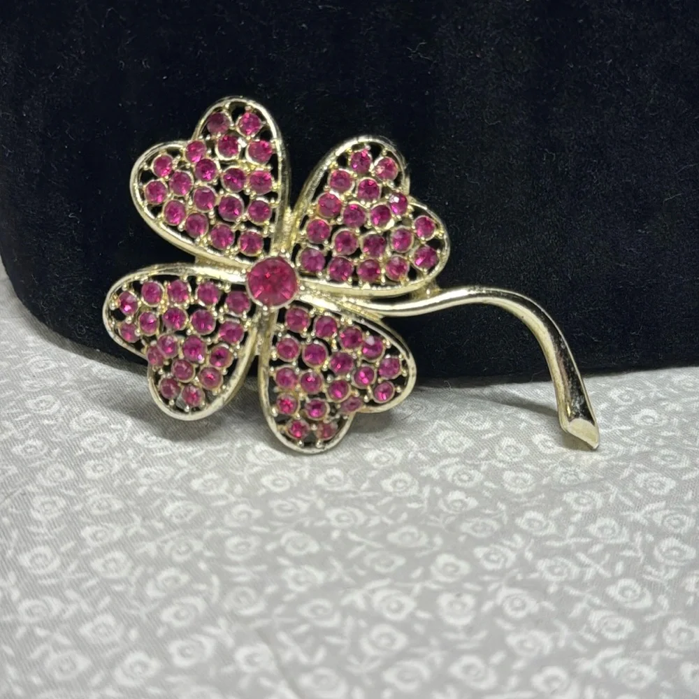 Sarah Coventry Brooch Pin Pink Ice Four Leaf Clover Gold Tone Vintage 3